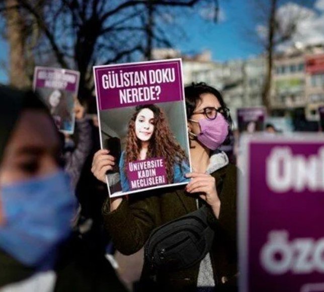 İhraç polis Gülistan Doku'nun hesabına girip 2 kişiyi arkadaşlıktan silmiş