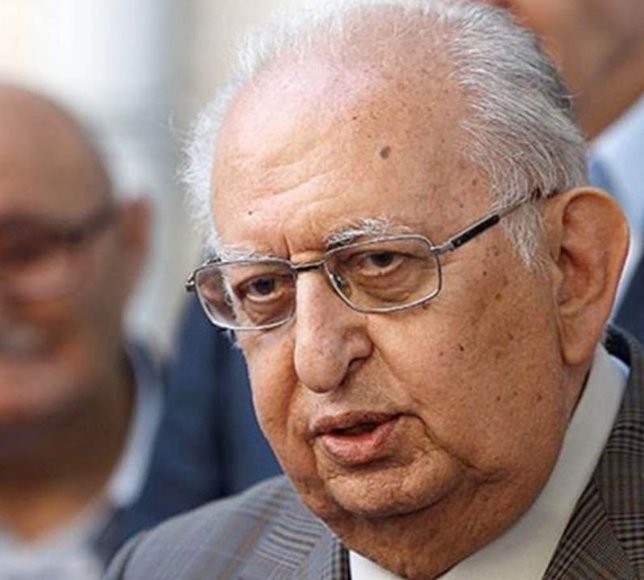 Hüsamettin Cindoruk hayatını kaybetti