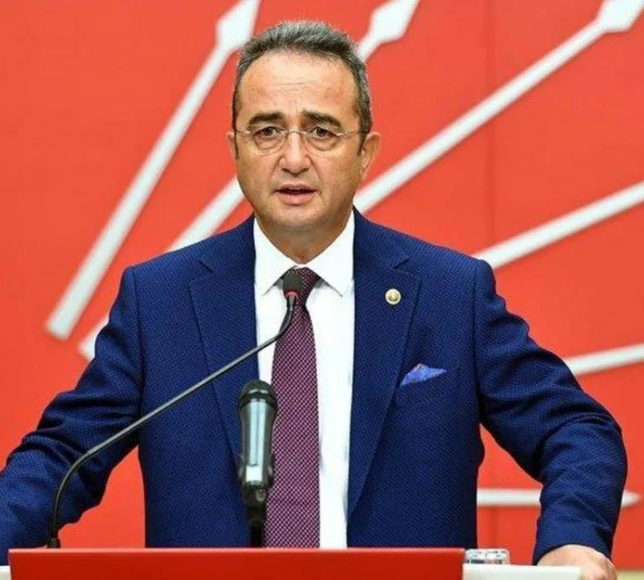 Bülent Tezcan: Akın Gürlek’in devir teslim töreninde kürsü hakiminin ne işi var