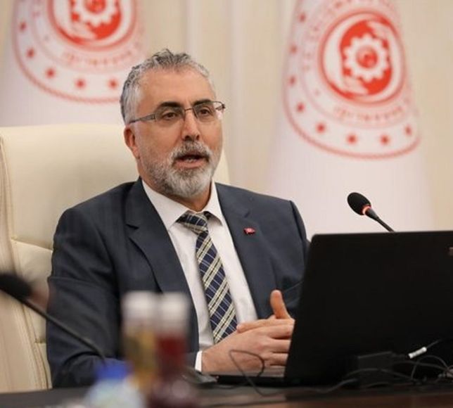 Deprem bölgesindeki iller için mücbir sebep hali 30 Kasım'a kadar uzatıldı