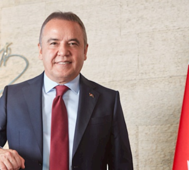 Muhittin Böcek: Tarih gerçeklerin en açık şekilde ortaya çıktığı yüzlerce örnekle dolu, gerçekler yine ortaya çıkacak