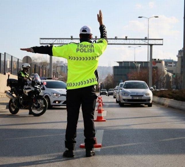 İstanbul'da yarın bu yollar trafiğe kapatılacak