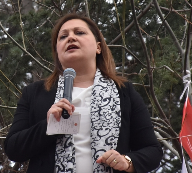 Afyonkarahisar Belediye Başkanı Burcu Köksal "Böcek" davasında hakim karşısında çıktı