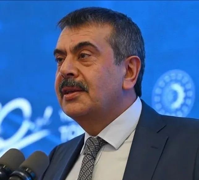 Bakan Tekin: MESEM öğrencisi gece 22.00'ye kadar çalışabilir