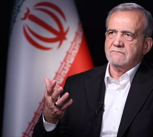 İran Devlet Televizyonu Cumhurbaşkanı Pezeşkiyan'ın yayınını kesti