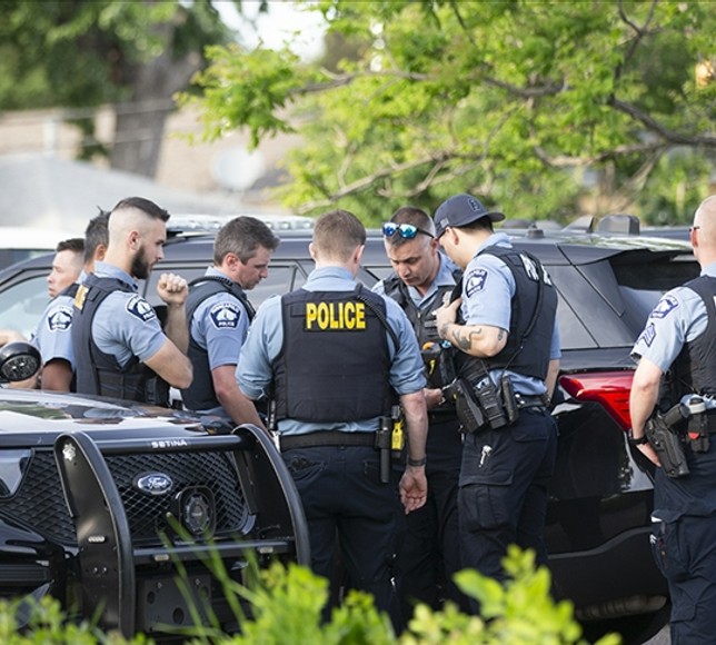 ABD Minnesota Eyalet Meclisi Başkanı ve eşi uğradıkları silahlı saldırı sonucu hayatlarını kaybetti