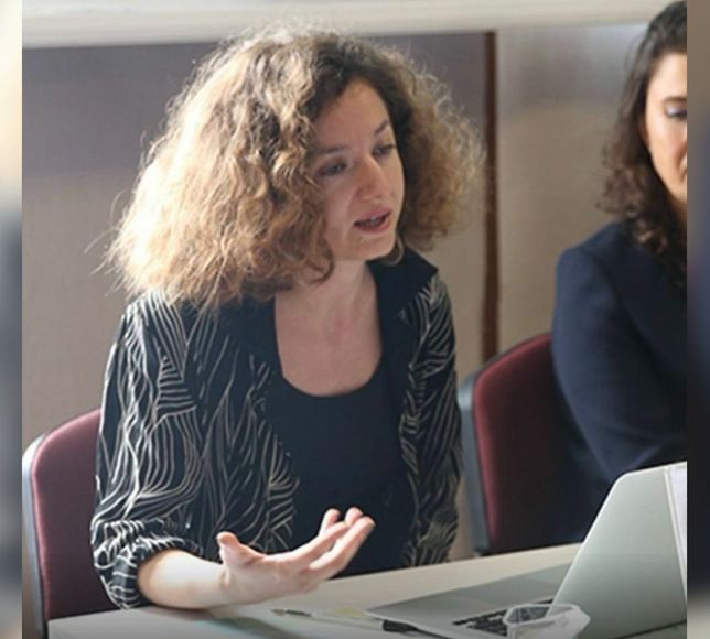 LeMan Dergisi saldırısında tutuklanan Barış akademisyeni Aslı Aydemir ilk kez hâkim karşısına çıktı