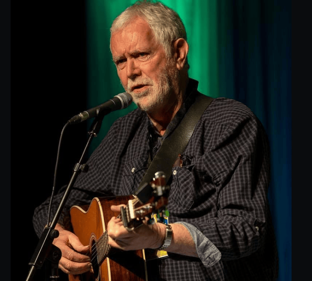 1994 Eurovision'un birincisi McGettigan da İsrail'in yarışmaya katılmasına tepki olarak ödülünü iade edecek