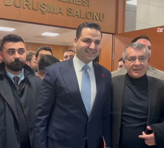 Akın Gürlek’in Cem Aydın aleyhine açtığı tazminat davası kısmen kabul edildi