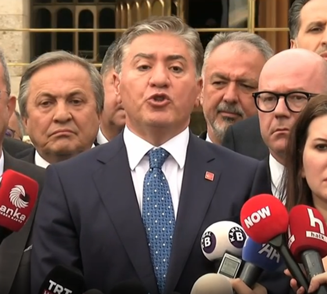 Murat Emir: Bu atamanın doğru okuması, Cumhuriyet’in temellerine bir saldırı olduğu gerçeğidir