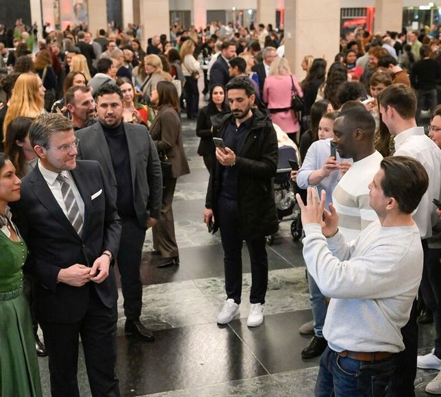 Almanya'nın Nürnberg kentinde 5 bin 89 kişi Alman vatandaşlığına geçti: Türkler ilk sırada