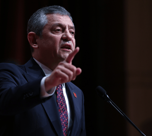 Özgür Özel'den Mücahit Ören'e Epstein tepkisi: Layığını bulacaksın iftiracı