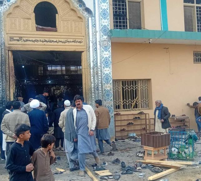 Pakistan’da Şii camisine saldırı: En az 31 ölü, 169 yaralı