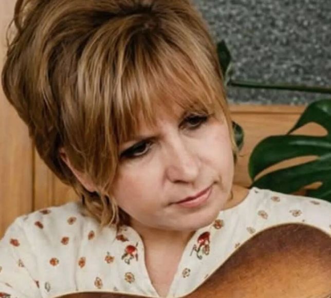 Söz yazarı Ülkü Aker hayatını kaybetti