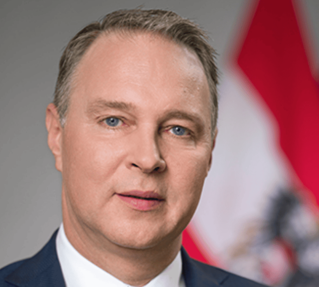 Avusturya Savunma Bakanı Babler: Trump’ın kaotik politikalarının parçası değiliz