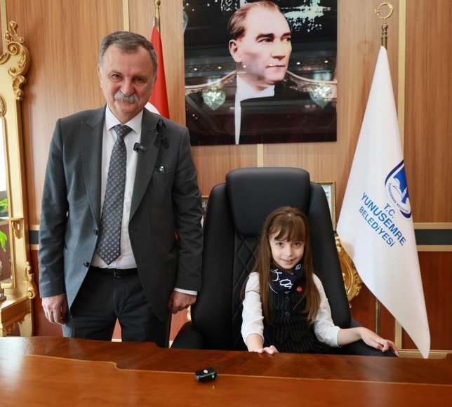 Başkan Balaban 23 Nisan’da koltuğunu çocuklara devretti