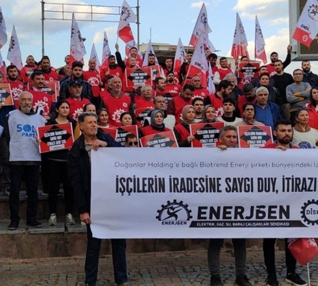 Bergama'da Biotrend Enerji işçilerinden toplu iş sözleşmesi eylemi