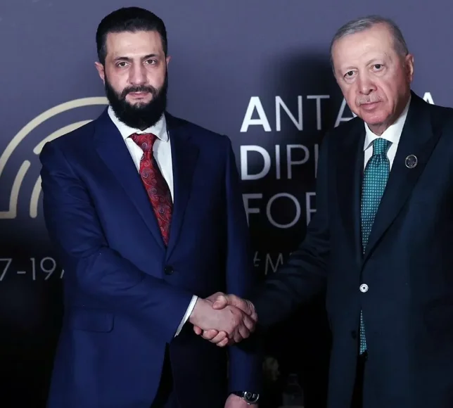 Erdoğan ve Şara Diplomasi Forumu'nda bir araya geldi