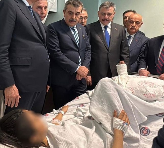 Okul saldırısında yaralanan öğrenci korku dolu anları anlattı