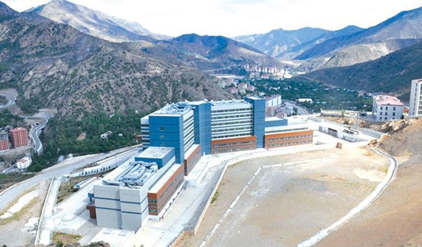 Heyelan bölgesinde inşa edilen devlet hastanesi sonunda açılıyor