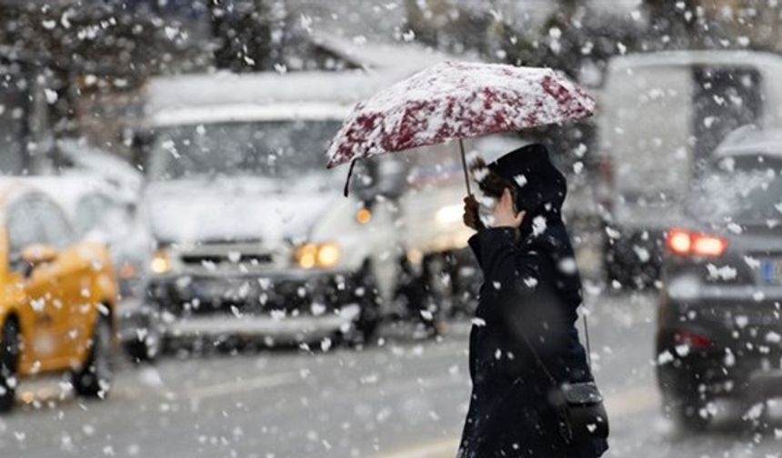 Hatay'da 10 ilçede kar nedeniyle eğitime 1 gün ara verildi