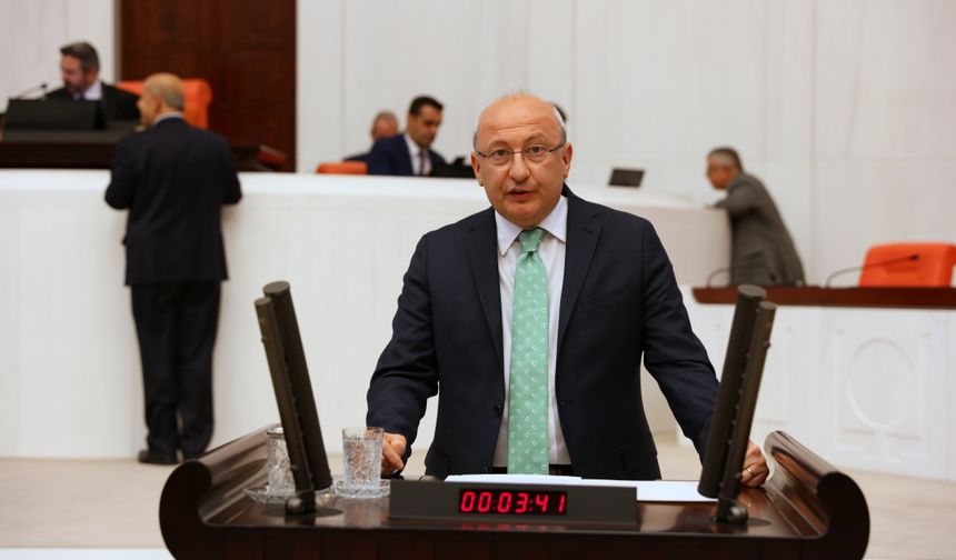 Çakırözer'den Basın Özgürlüğü Raporu: Baskı, yasak, sansür ayı