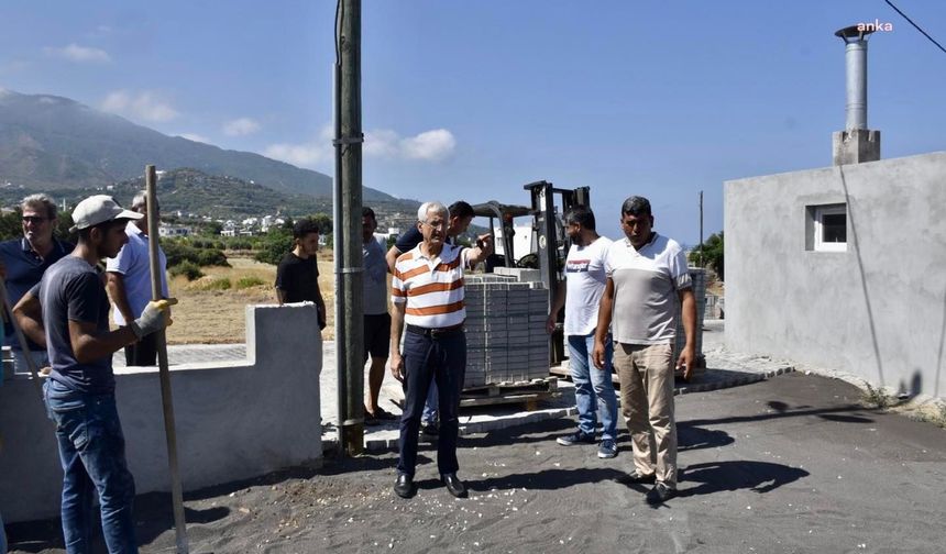 Arsuz Belediyesi Fen İşleri Müdürlüğü ekipleri, çalışmalarına devam ediyor