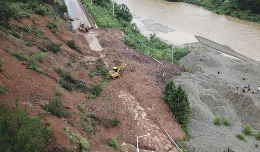 Kamerun’da altın madeninde toprak kayması sonucu 3 kişi hayatını kaybetti