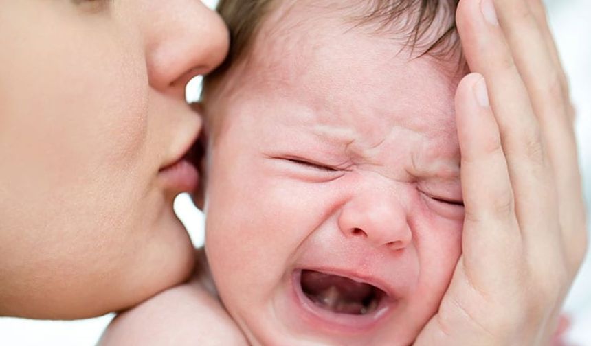 Bilim insanları araştırdı: Ağlayan bebek en kolay nasıl susturulur?
