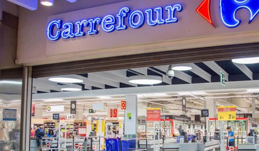 Carrefour, Milano'daki saldırıdan sonra İtalya'da bıçakları market reyonlarından kaldırmaya başladı