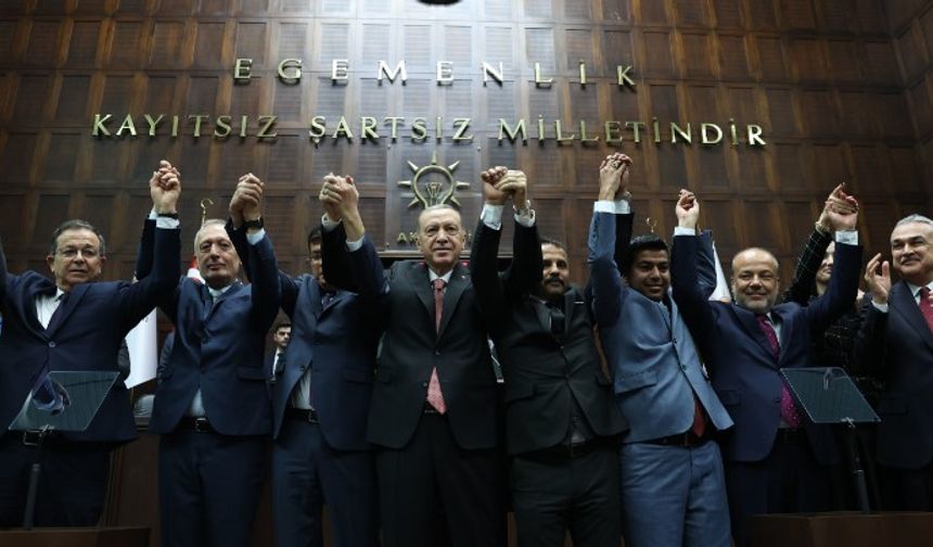 İYİ Parti ve CHP'den AKP'ye geçiş; Belediye, Millet İttifakından Cumhur İttifakına geçti
