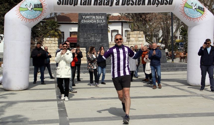 İş insanı depremzedelere bağış toplamak amacıyla Sinop'tan Hatay'a koşuyor