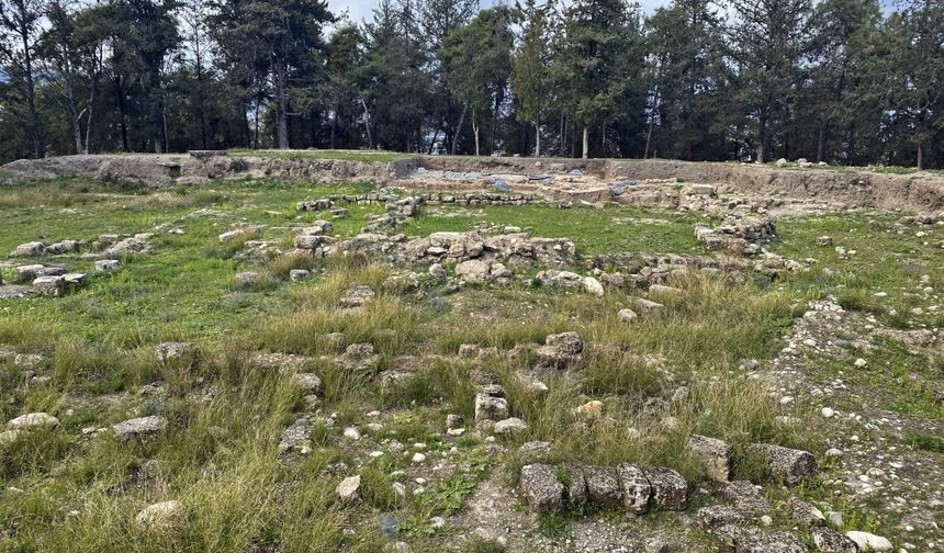 Mersin'deki Yumuktepe Höyüğü'nde arkeopark çevre düzenlemesi yapılıyor