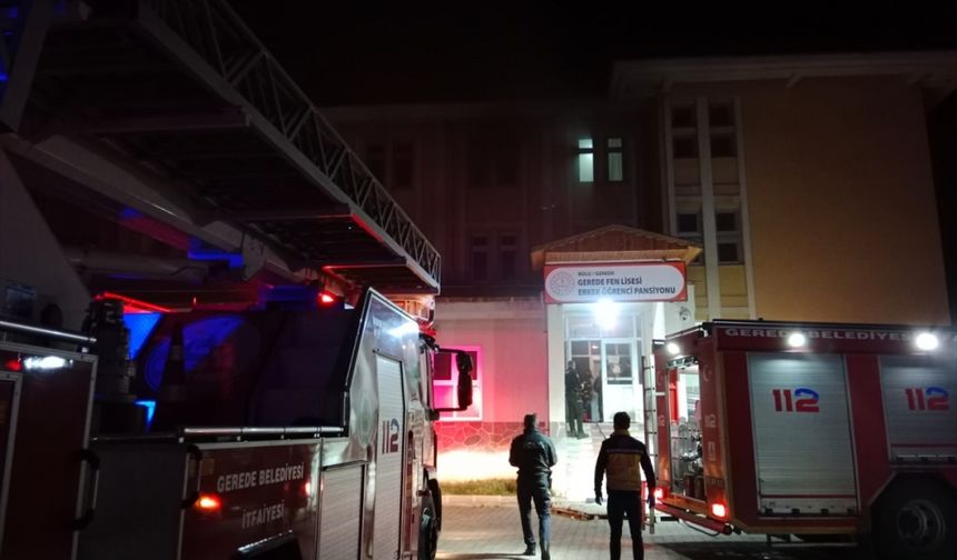 Bolu'da 70 öğrencinin kaldığı pansiyonda çıkan yangın söndürüldü
