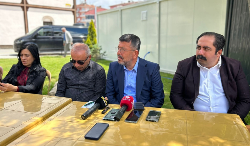 Veli Ağbaba: Ali Yeşildağ'ın iddialarını ibretle bu memleket izliyor.