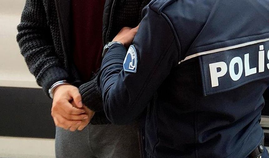 Ardahan'da yasa dışı silah ticareti yaptıkları iddiasıyla 4 şüpheli tutuklandı