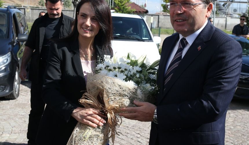 Adalet Bakanı Tunç, Çankırı'da ziyaretlerde bulundu