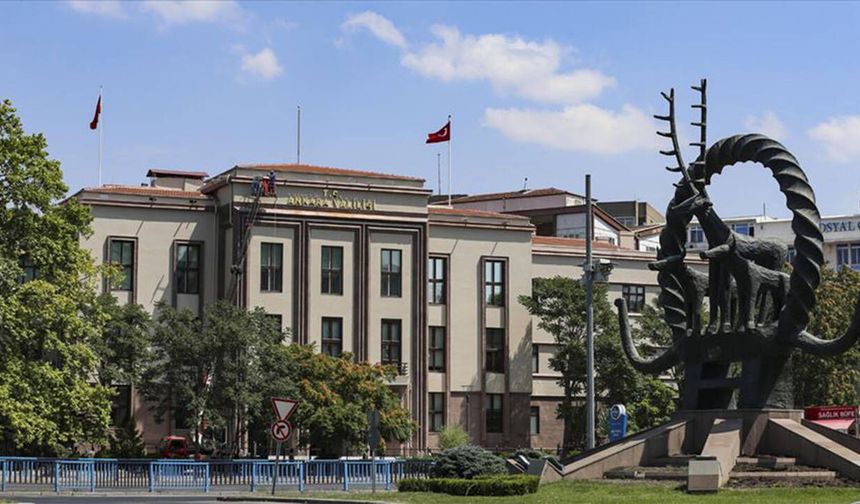 Ankara Valiliği’nden kuvvetli rüzgar ve fırtına uyarısı