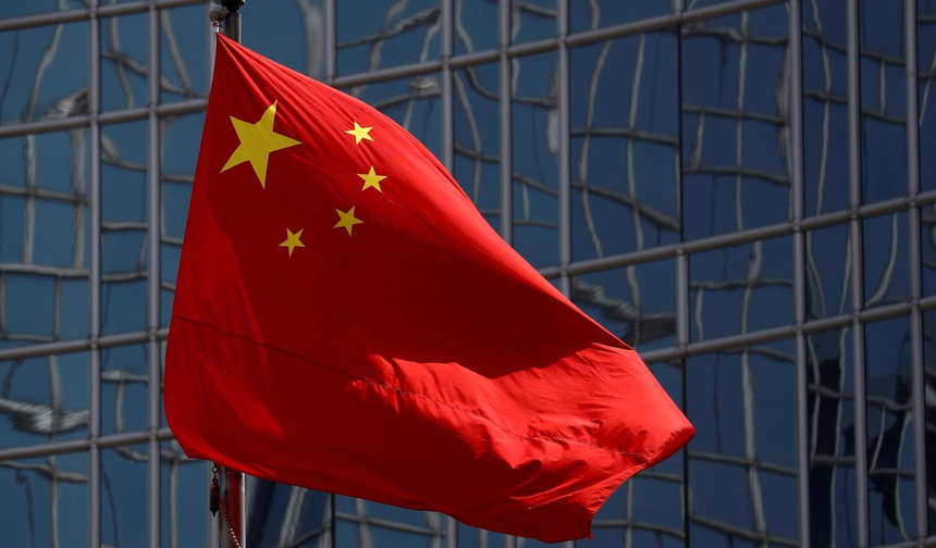 Çin'de otoyolun çökmesi sonucu 19 kişi yaşamını yitirdi