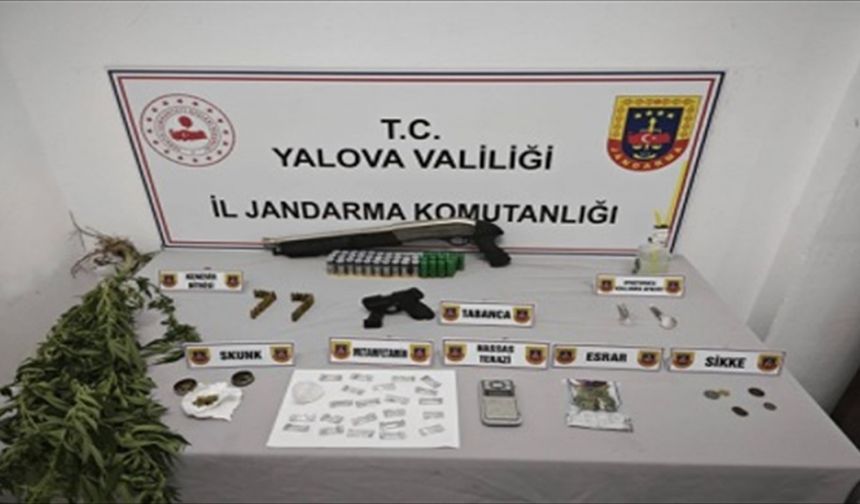 Yalova'da uyuşturucu operasyonunda 2 zanlı tutuklandı