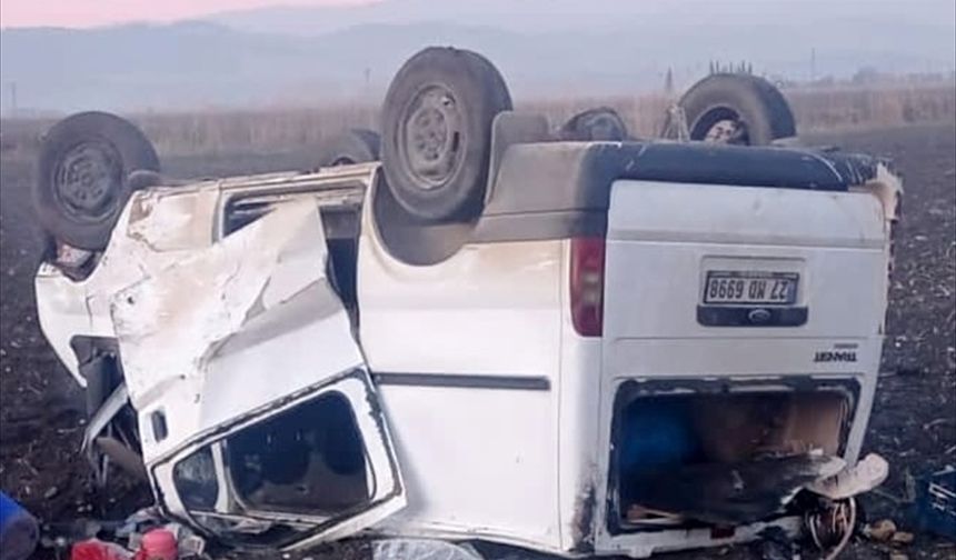 Kahramanmaraş'ta minibüs tarlaya devrildi, 8 kişi yaralandı