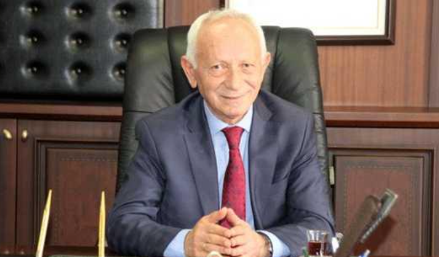 Eski Trabzon Beşikdüzü Belediye Başkanı Ramis Uzun, aday adayı olduğu halde ön seçimde adının olmaması sebebiyle 14 Ocak’ta CHP'den istifa etti. 

CHP’nin Beşikdüzü adayı ise Cahit Erdem olarak açıklandı.