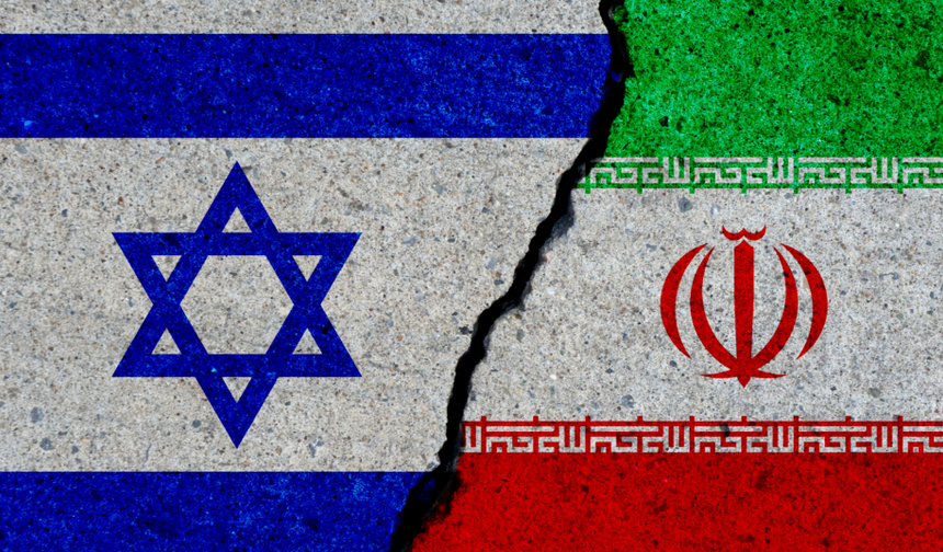 İran'da İsrail'e yönelik saldırıyı kutlama ve İsfahan'daki saldırıyı kınama yürüyüşü