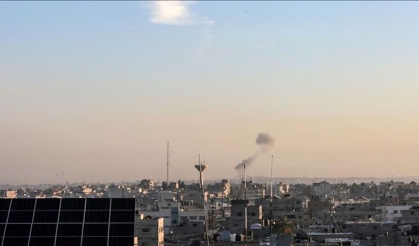 İsrail ordusundan Gazze'deki Şifa Hastanesi'ne saldırı