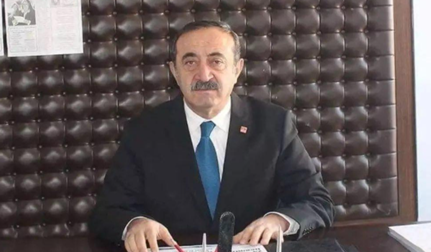 CHP'li Artvin'in Şavşat Belediye Başkanı Nihat Acar, 21 Ocak'ta partisinden istifa etti.
Sosyal medya hesabından paylaşım yaparak siyasi baskıya maruz kaldığını belirten Acar, "Cumhuriyet Halk Partisi ilçe yönetim kurulunun ihanetine uğradım" dedi.

CHP, Şavşat Belediye Başkan adayı olarak Hakan Gazioğlu’nu duyurdu.