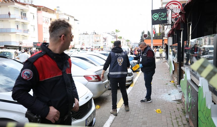 Antalya'da silahlı çatışma: 7 yaralı, 12 gözaltı