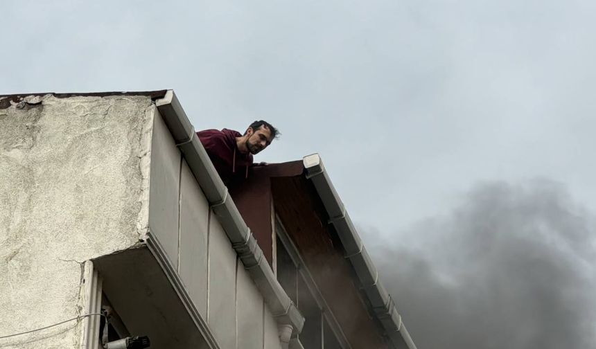 Esenyurt'ta 5 katlı binada çıkan yangın söndürüldü