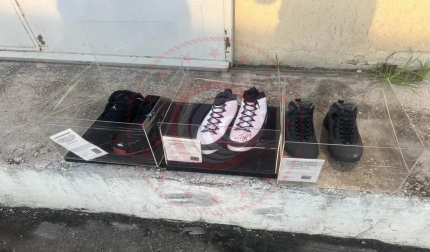 Bakanlıktan satılık: Michael Jordan imzalı 3 çift ayakkabı