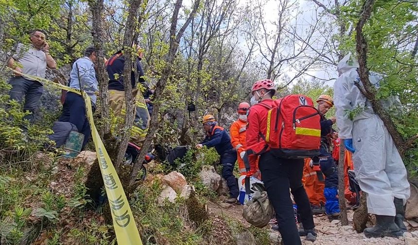 Bursa'da define aramak için mağaraya giren 3 kişinin cesetlerine ulaşıldı