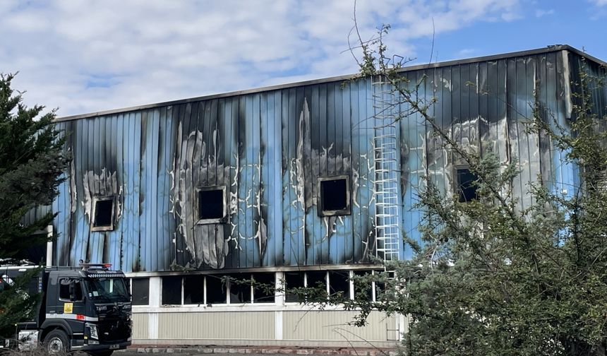 Konya'da bir fabrikaya ait depoda çıkan yangın söndürüldü